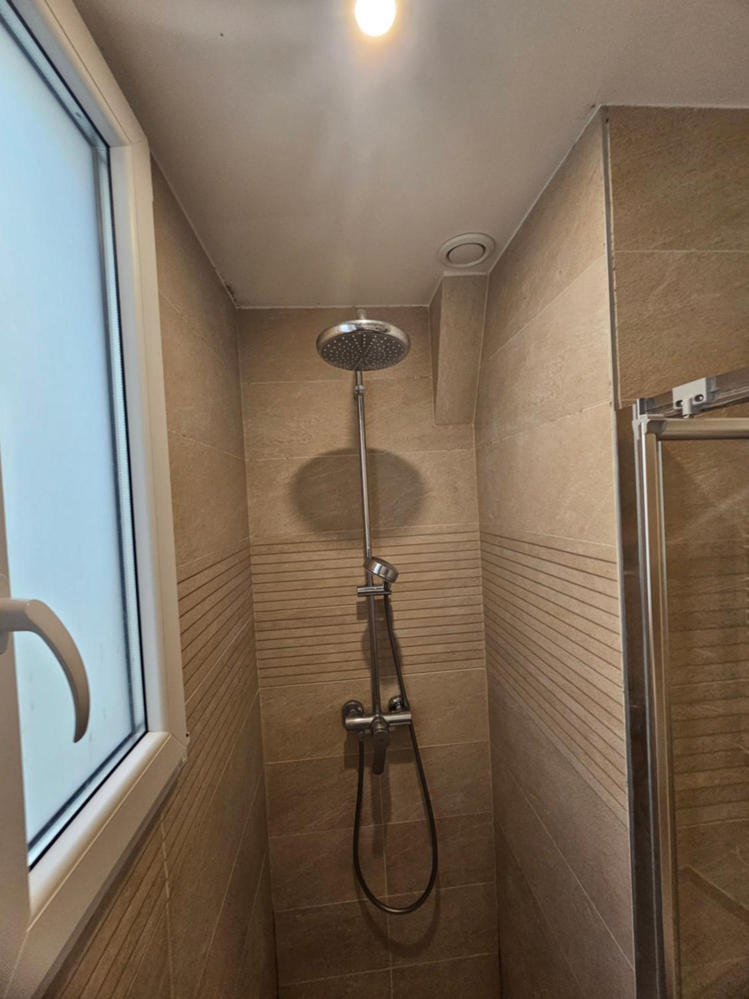 *Appartement Moderne/2 Minutes Du Metro* Saint-Ouen (Seine-Saint-Denis) Exterior foto