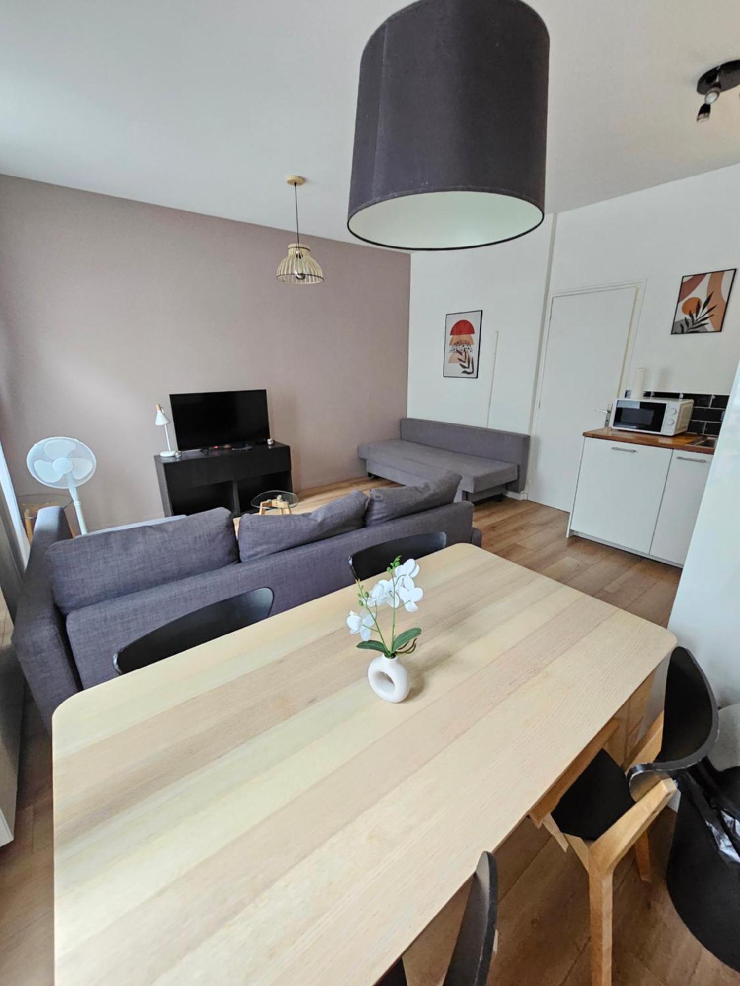 *Appartement Moderne/2 Minutes Du Metro* Saint-Ouen (Seine-Saint-Denis) Exterior foto
